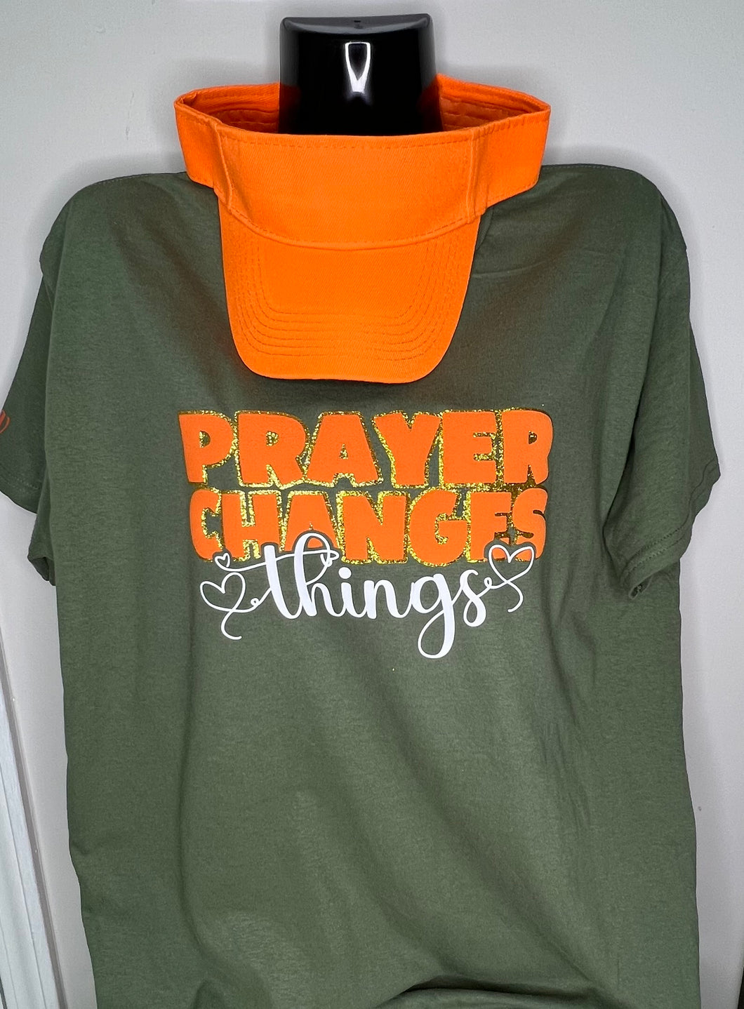 'Prayer' Tee Orange Visor