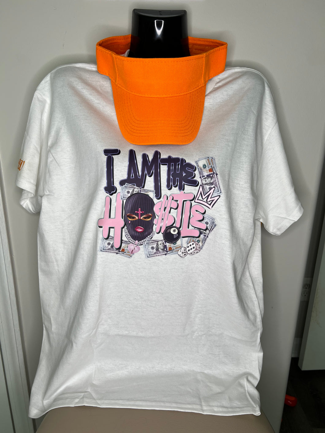 'I Am The Hustle' Tee Orange Visor